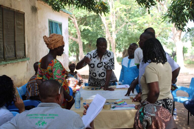 Research Project: Resilient Ecosystems and Flourishing Communities (REFloC)